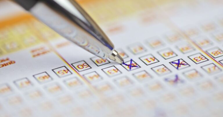 Winning Euromillions numbers LIVE: Full lottery results with Thunderball on August 22 | UK | News