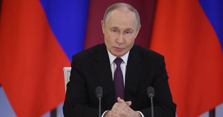 Vladimir Putin’s ‘unusual behaviour’ hints at Ukraine peace deal | World | News