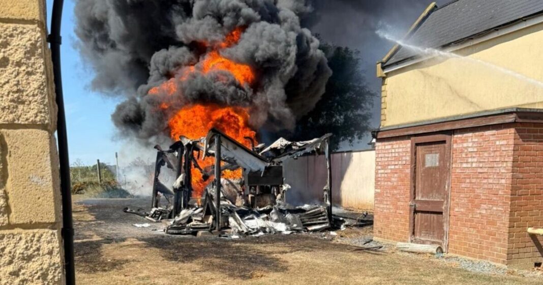 Rochford fire LIVE: Huge blaze erupts with major Essex road closed | UK | News