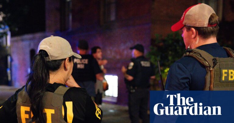 Washington DC restaurants suffer sharp drop in diners since Trump crackdown | Washington DC