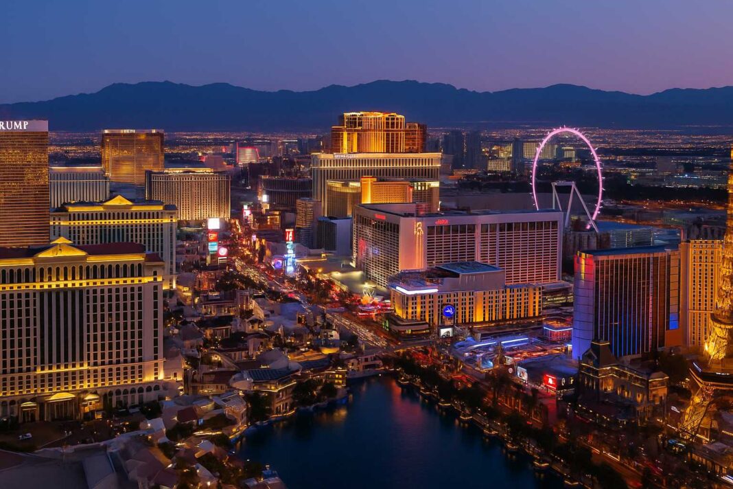 Las Vegas Competes Atlantic City, New Orleans, Biloxi, Detroit in Welcoming Tourists from Canada, Mexico, Brazil with Luxury Hotels, Casino and Events in This US Labor Day Weekend