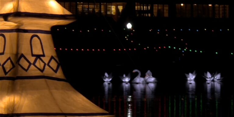 Discover Scarborough, UK’s Most Popular Autumn Event: Moonlight on the Lake