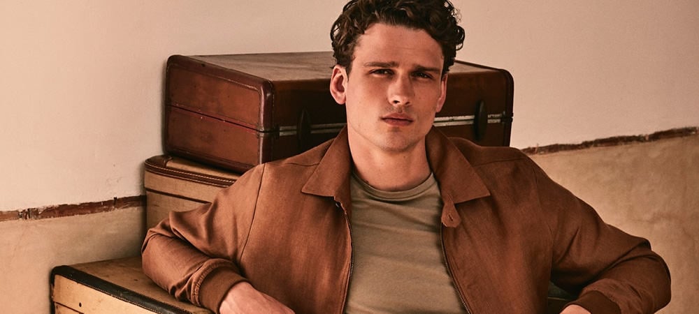 Travel Outfits To Boss Airport Style This Summer