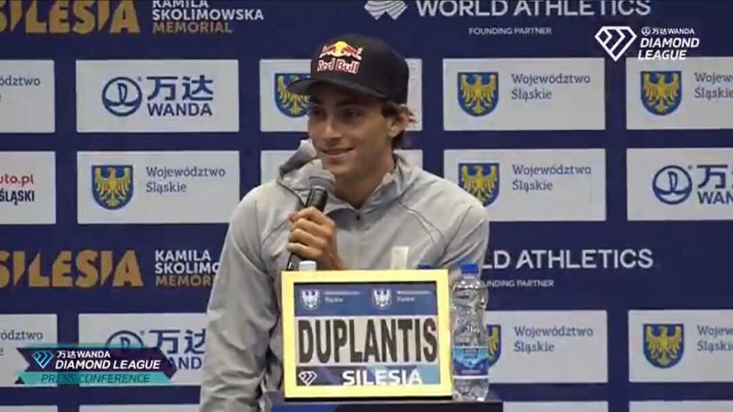 Noah Lyles doesn’t hesitate when Mondo Duplantis interrupts press conference to ask controversial question