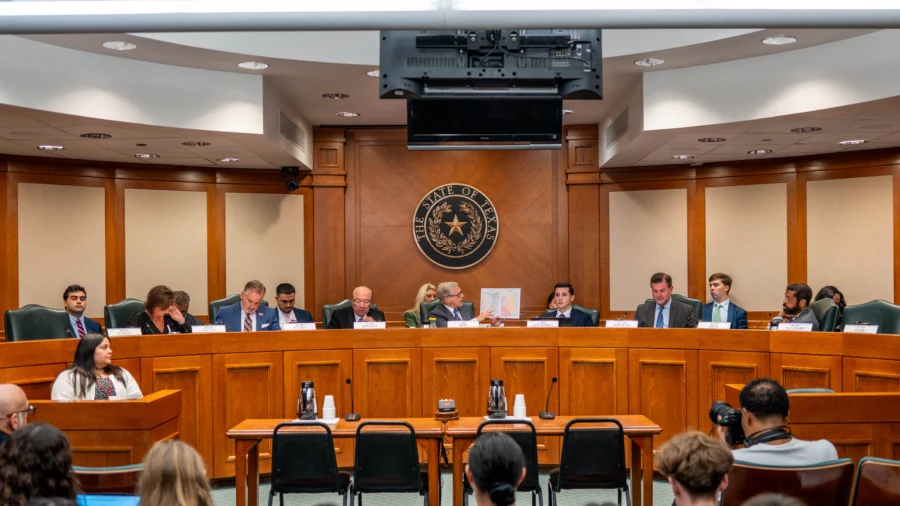 LIVE NOW: Texas Senate Committee Holds Hearing on Redistricting