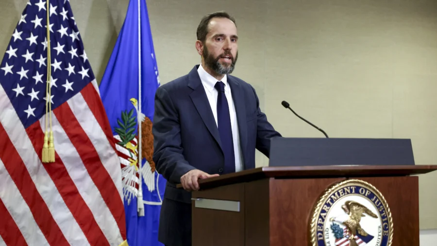 Attorneys for Jack Smith Respond to Federal Watchdog Probe