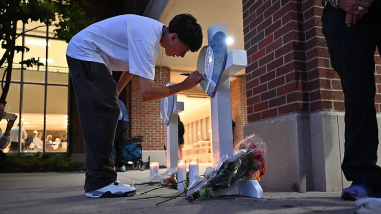 LIVE NOW: Minneapolis Police Chief Holds News Conference