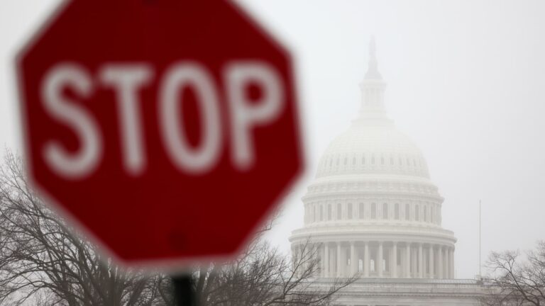 Trump OMB signals federal worker layoffs