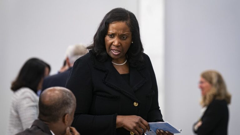 Trump cannot fire Fed’s Lisa Cook before FOMC meeting, appeals court rules