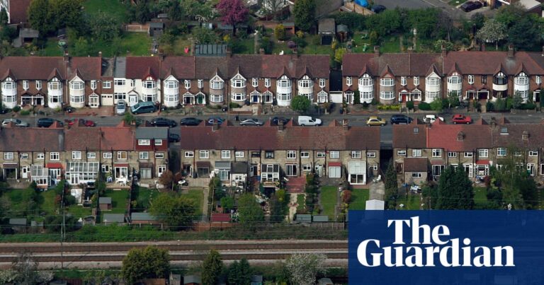 London homes 500 metres from station ‘command £42,700 premium over those 1,500 metres away’ | Housing market