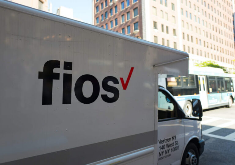 Verizon agrees to offer $20 broadband in California to win Frontier merger approval