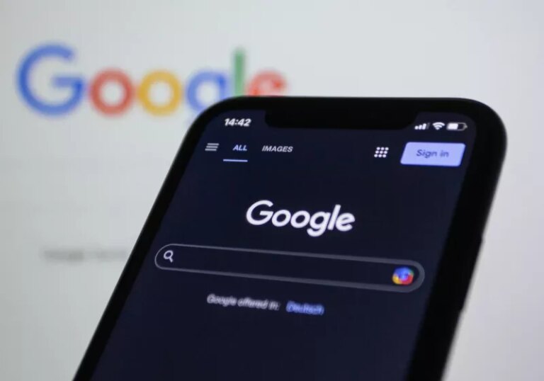 Google faces unprecedented order to hand over search data to rivals