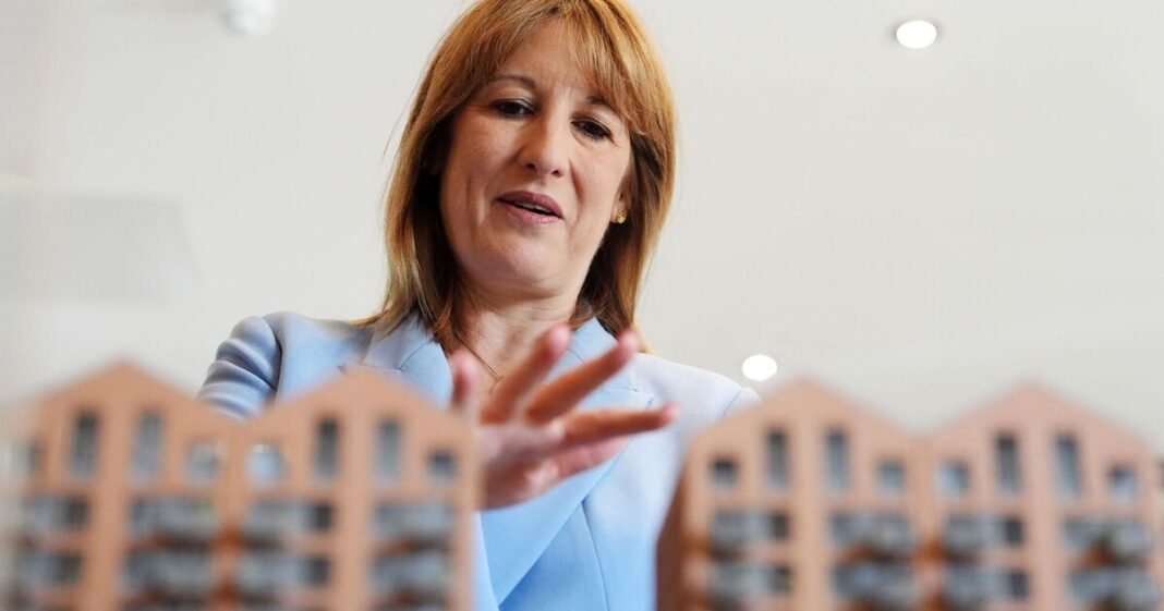 Rachel Reeves sent bombshell tax warning over ‘attack on homeowners’ | Personal Finance | Finance