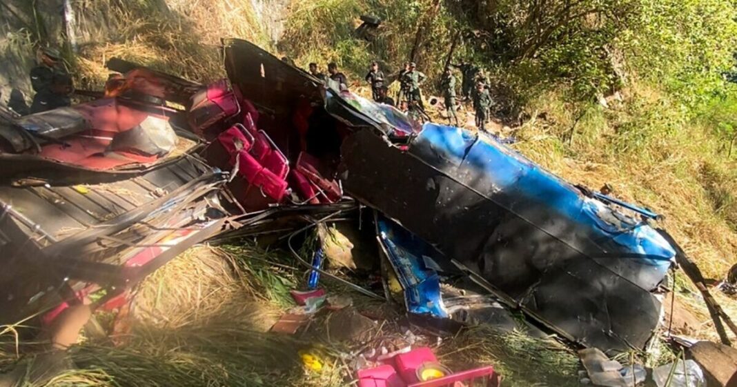 Tourist bus plunges 1,000ft off mountain with 15 people dead | World | News