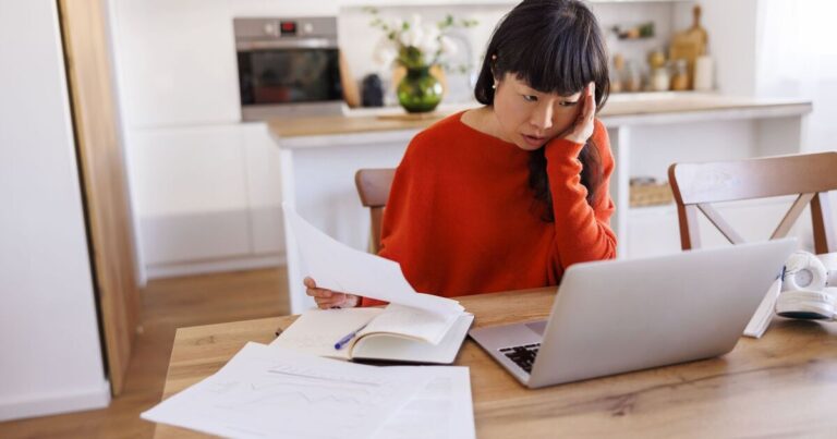 HMRC asks Brits to contact them to keep ‘100%’ of cash | Personal Finance | Finance