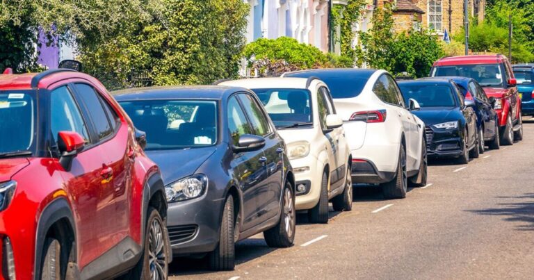 Drivers urged to look out for road marking as you could get £160 fine | Personal Finance | Finance