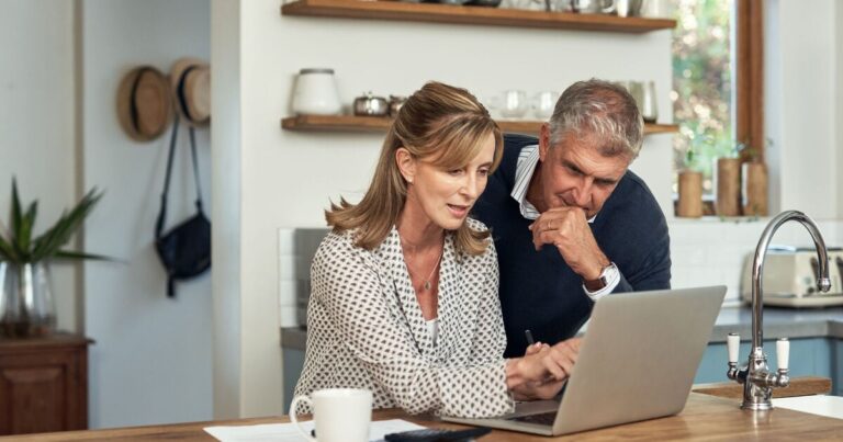 State pension age update as petition demands Brits get pension at 60 | Personal Finance | Finance