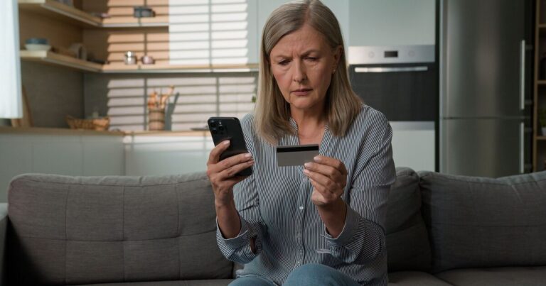 DWP warns Brits ‘beware’ of fake scam text targeting bank details | Personal Finance | Finance