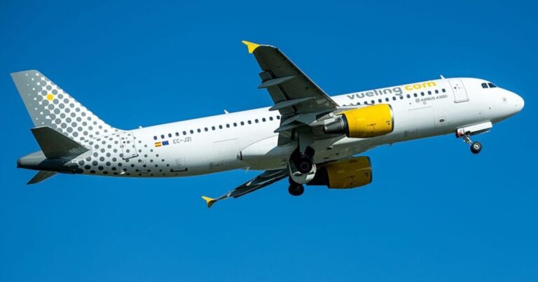 Ryanair rival adds new Canary Island flights for just £73 | World | News
