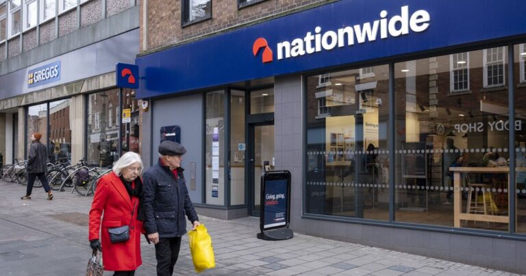 Brits urged to do 1 thing before jumping at £175 Nationwide switch offer | Personal Finance | Finance