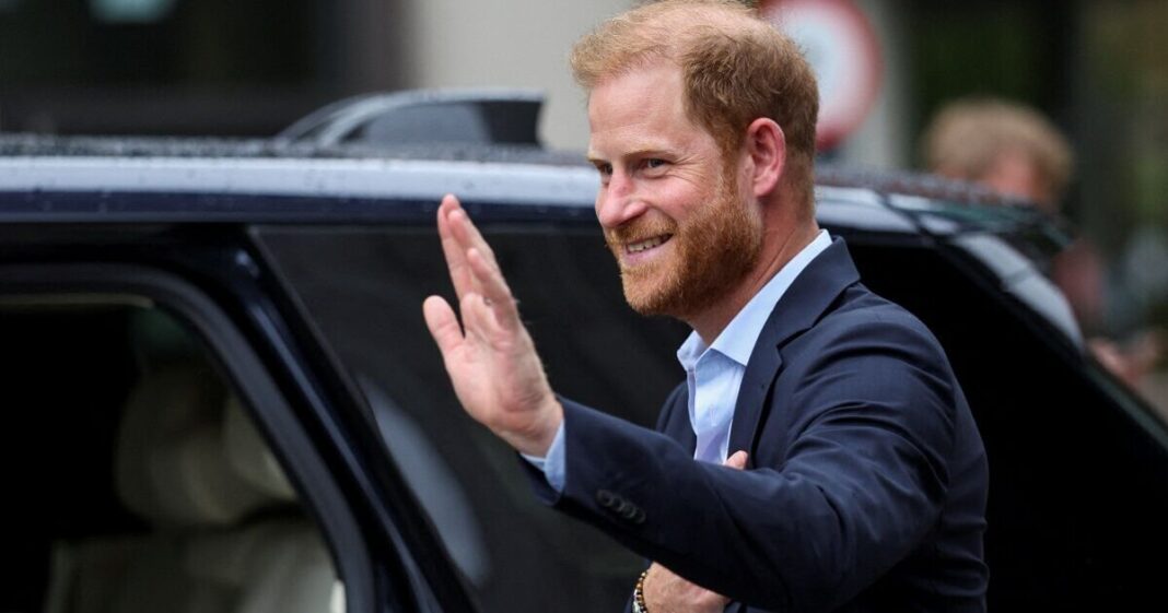 Royal Family LIVE: Royal Family warned after Prince Harry’s ‘reminder’ | Royal | News