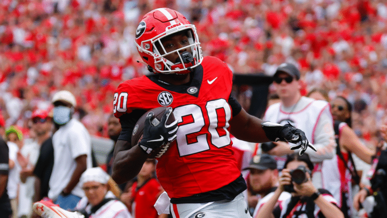 College football predictions, odds, picks: Georgia vs. Tennessee, Texas A&M vs. Notre Dame lead Week 3 slate