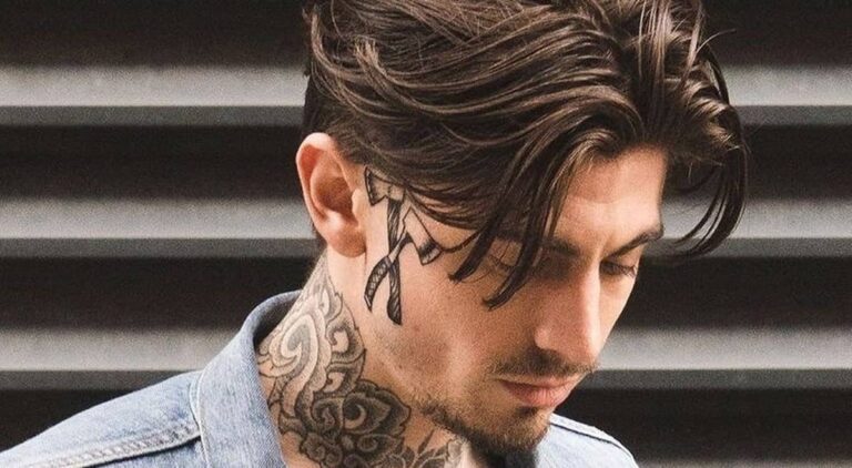 7 Best Pomades for Thick Hair – Taming Curls in 2025