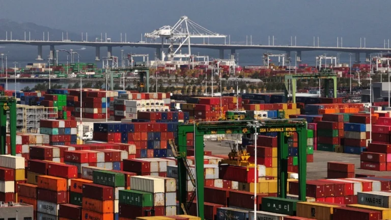 Trump Signs Order on Tariff Reductions for ‘Aligned Partners,’ Certain Products