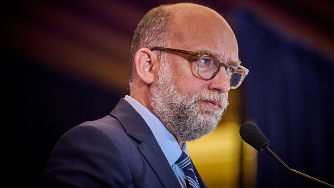 Trump admin freezes Chicago funds, blames Democrats for shutdown