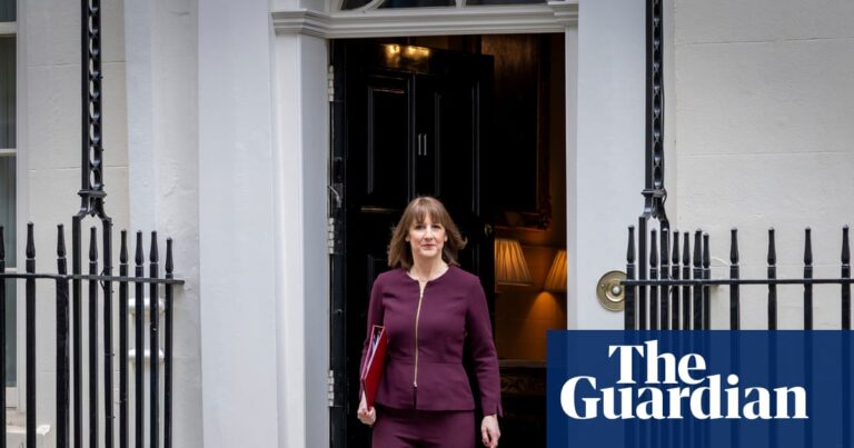 How might Rachel Reeves target lawyers, accountants and doctors in her budget? | Budget 2025