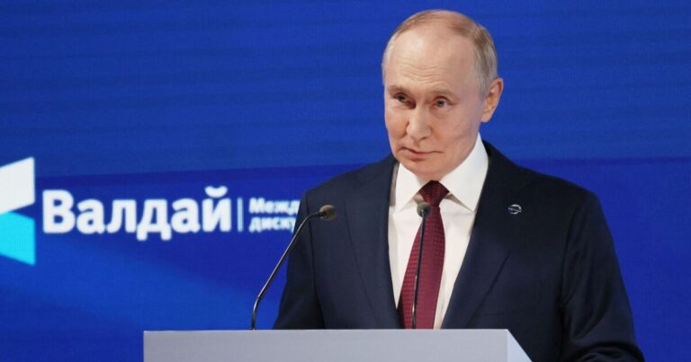 Smarting Putin says NATO is the ‘paper tiger’ and victim of ‘hysteria’ | World | News