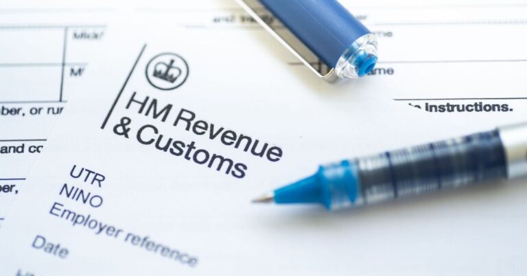 HMRC: Brits urged ‘do not miss’ October 31 deadline | Personal Finance | Finance