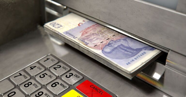 Households handed £130 payment in October and November | Personal Finance | Finance
