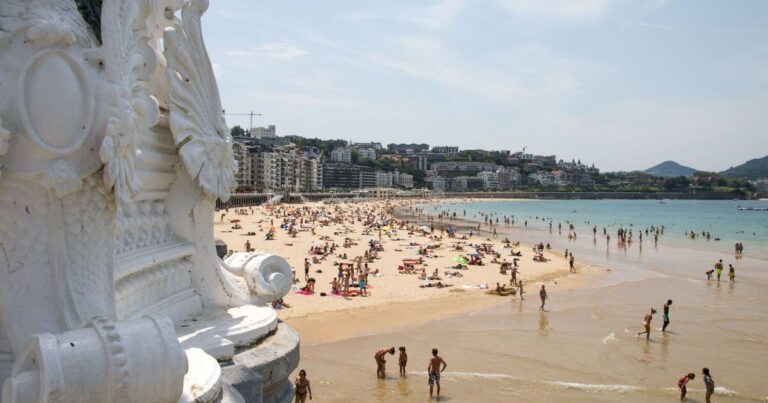 Spain tourists hit with new beach rules in major crackdown | World | News