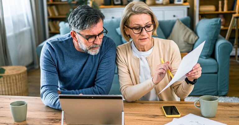 State pensioners urged to ‘maximise’ allowances to avoid ‘higher tax band’ | Personal Finance | Finance