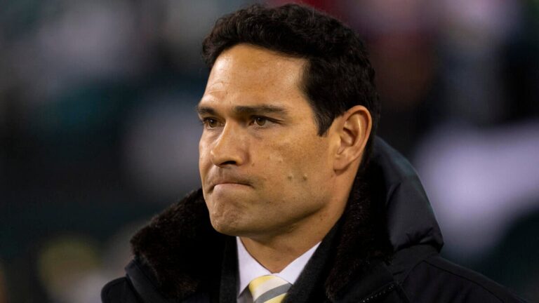 Mark Sanchez arrested in Indianapolis; Bills and Eagles no longer undefeated; Aces lead WNBA Finals 2-0