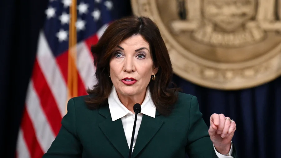 id1082850-Kathy-Hochul-GettyImages-2184053003-LSedit.jpg-900x506.webp.webp
