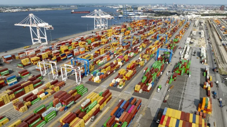 Cooler Heads Will Prevail in US–China Trade War: Economics Expert