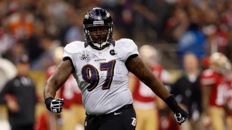 Former Ravens Defensive Lineman Arthur Jones, Brother of Jon and Chandler Jones, Dies at 39