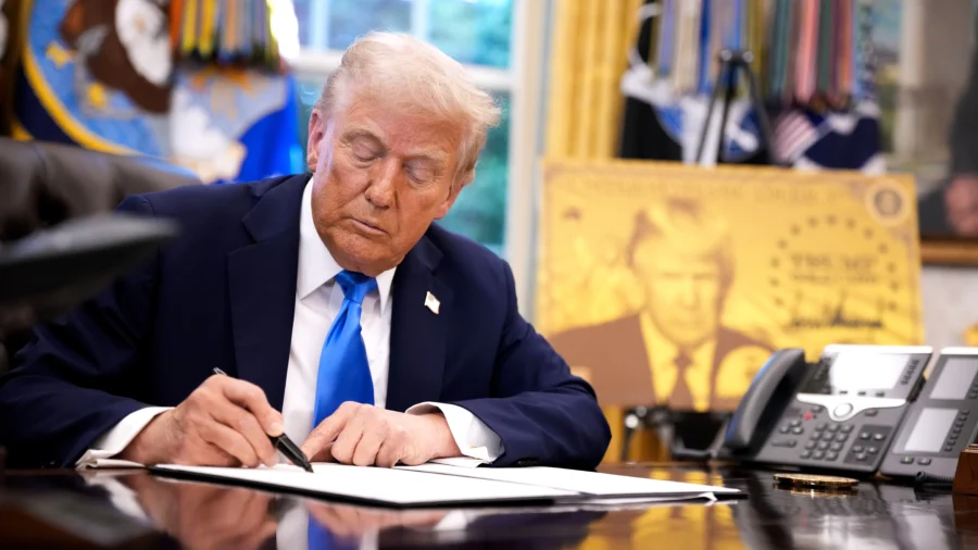 id1097261-Trump-signs-EO-GettyImages-2236329046.jpg-900x506.webp.webp