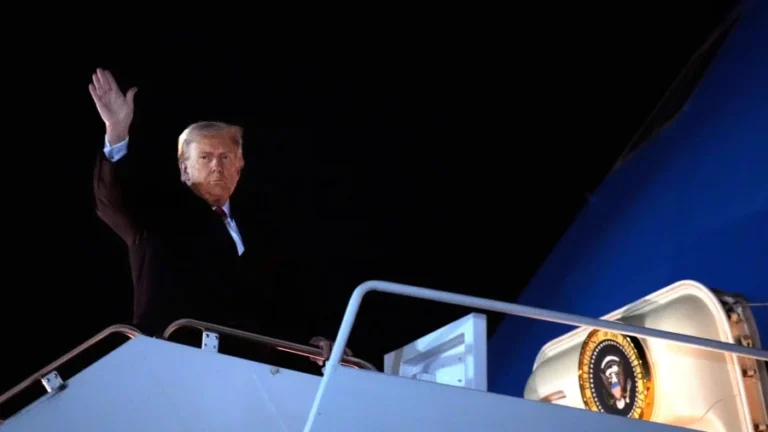 Trump Sets Off on Asia Tour