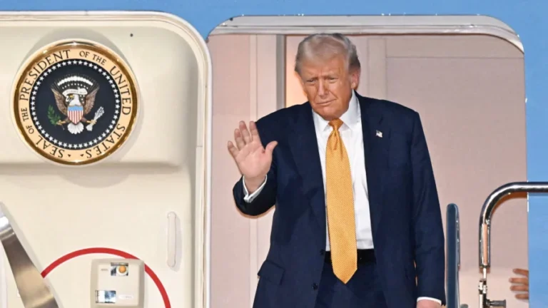 LIVE NOW: Trump Departs Tokyo and Arrives in South Korea for Meeting With South Korean President