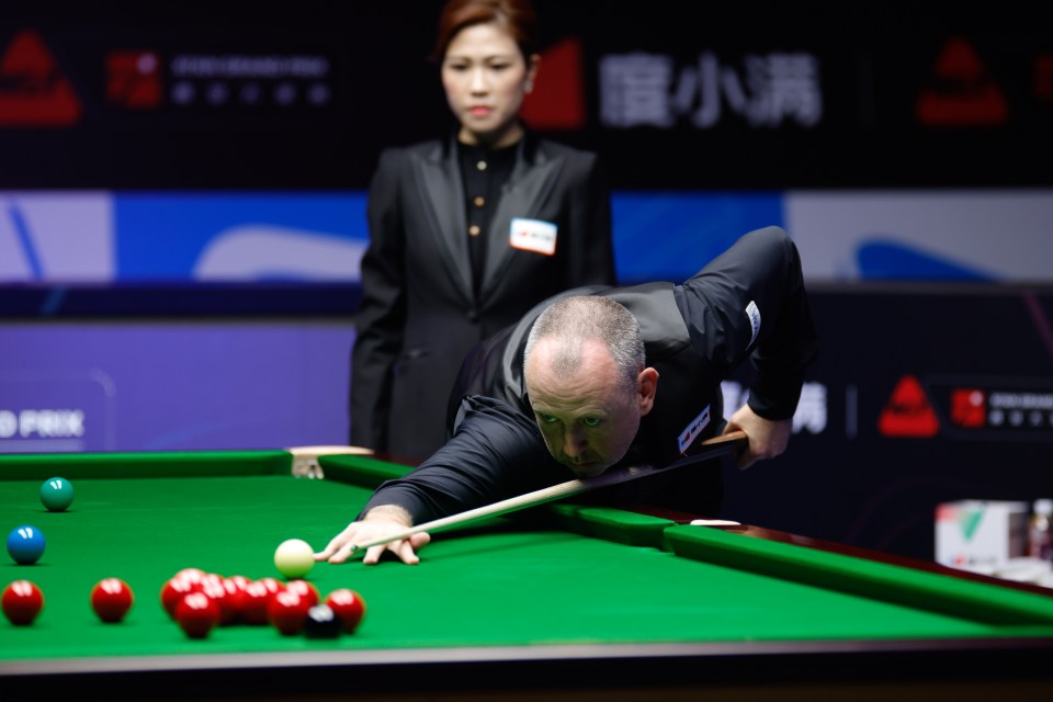 Mark Williams ends 43-year record to make snooker history as he thrashes Shaun Murphy