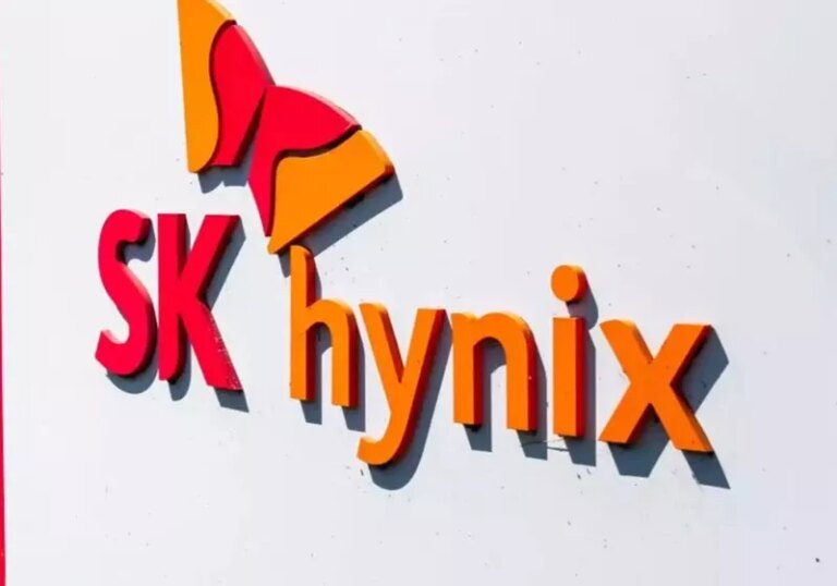 SK hynix merges DRAM and NAND into a single package for faster AI performance