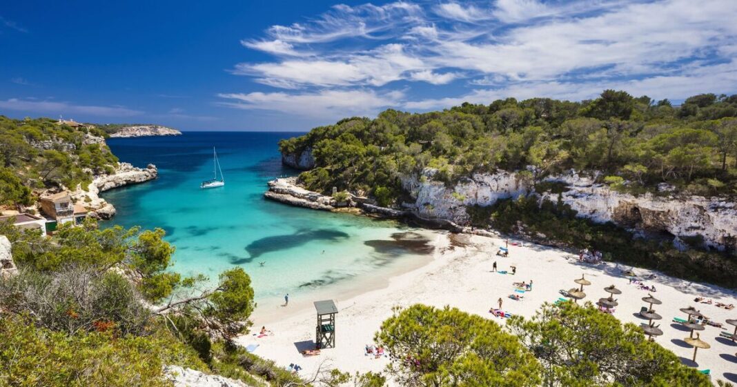 Police launch probe after ‘naked’ body of Brit found in Majorca | World | News