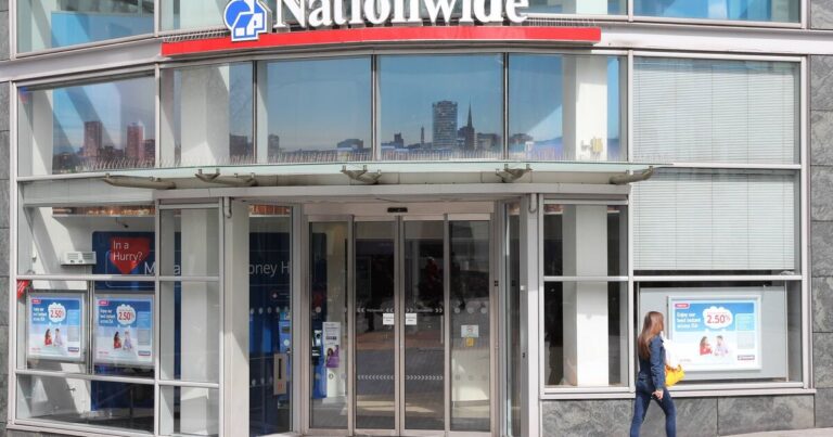 Barclays, Nationwide, Lloyds to give customers up to £200 for free | Personal Finance | Finance