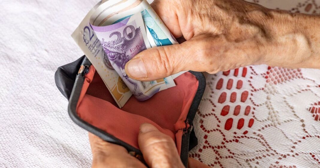 The £110 weekly payment that 1m pensioners are missing out on | Retirement | Finance