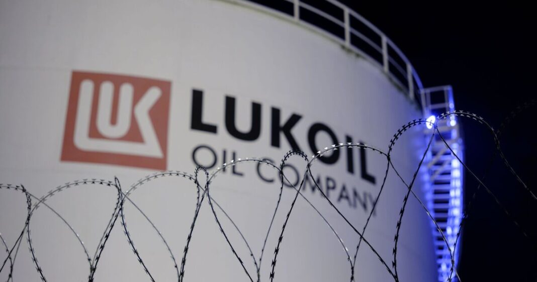 Russia economy meltdown as £13.5bn in assets seized while Kremlin given December deadline | World | News