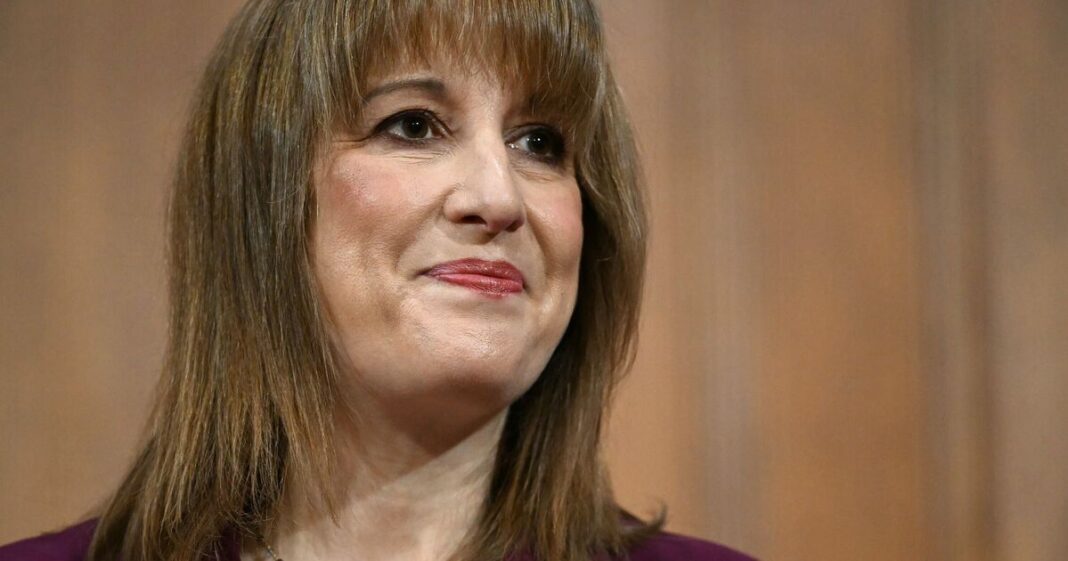 Rachel Reeves pension warning as savers told do 1 thing | Politics | News