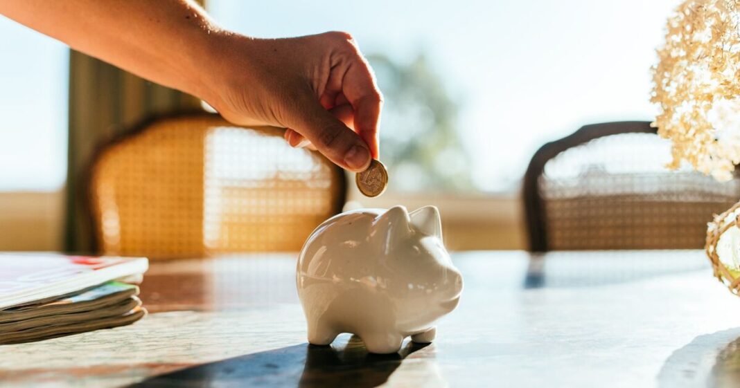 Top 5 easy access savings accounts still paying up to 4.48% interest | Personal Finance | Finance